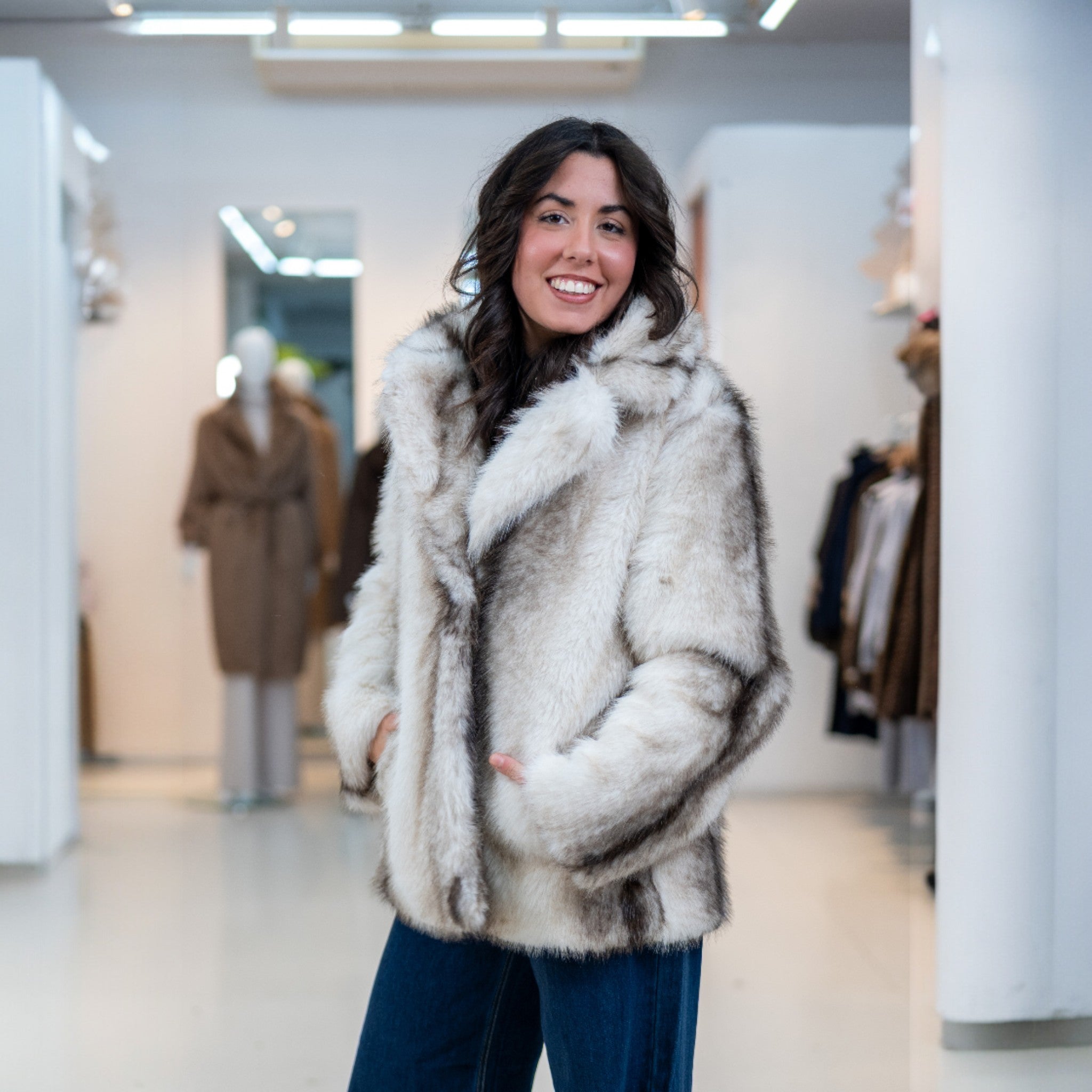 Giacca corta ecopelliccia - Bianco